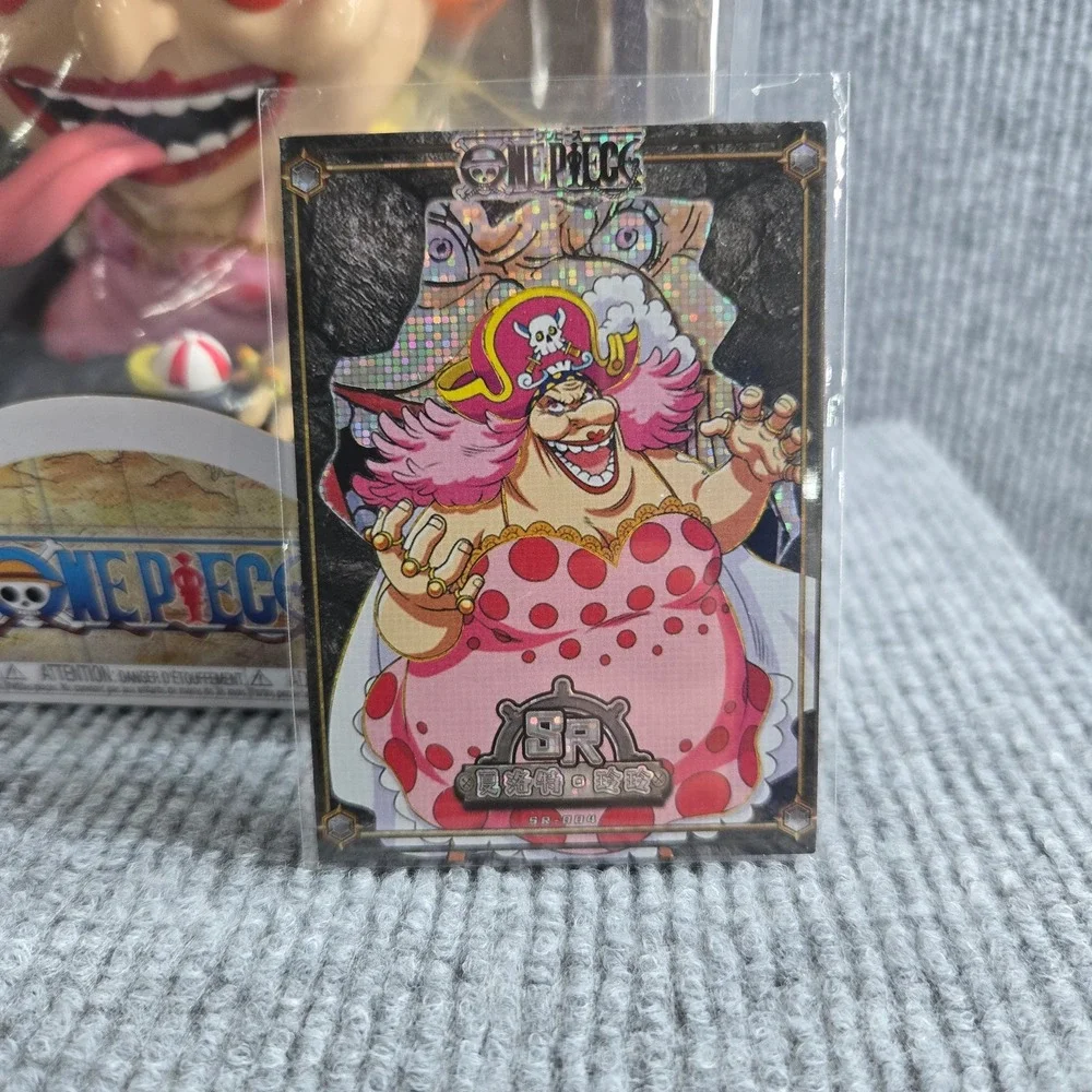 Funko Pop! Deluxe One Piece Hungry Big Mom Vinyl Figure 1268 Gear 5 Trading Card